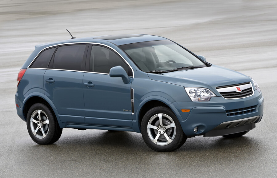 2008 Saturn Vue on road