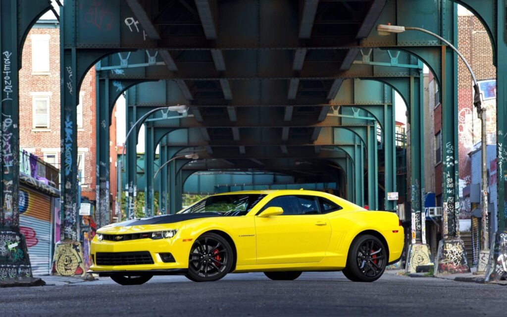 2015 chevrolet camaro side