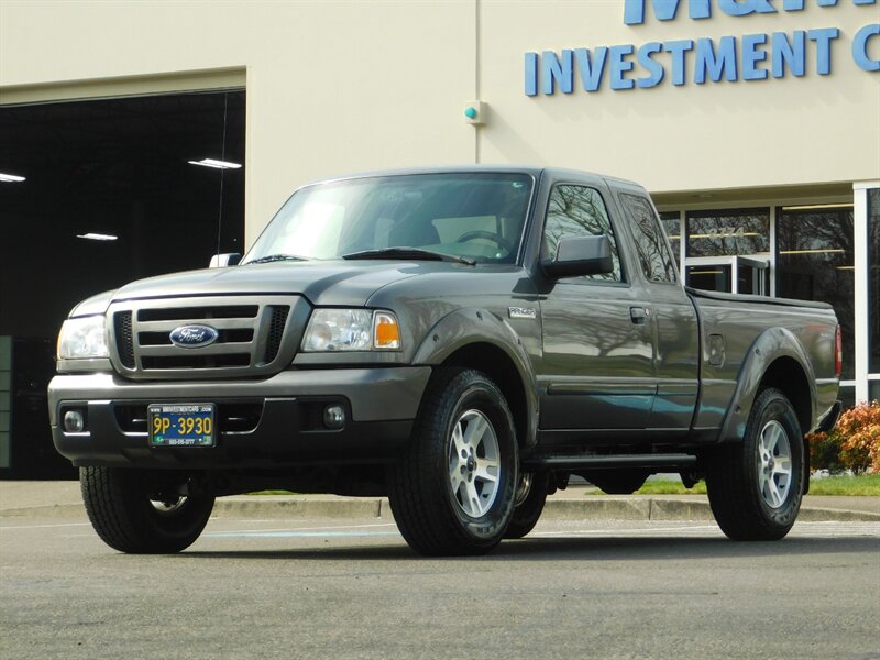 Ford Ranger gray