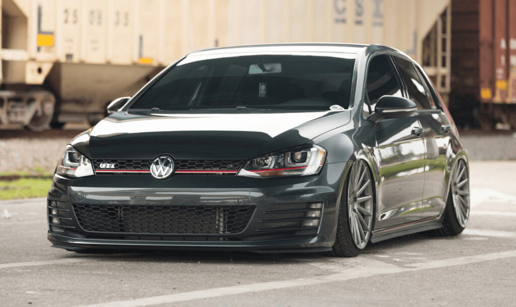 Volkswagen GTI Black