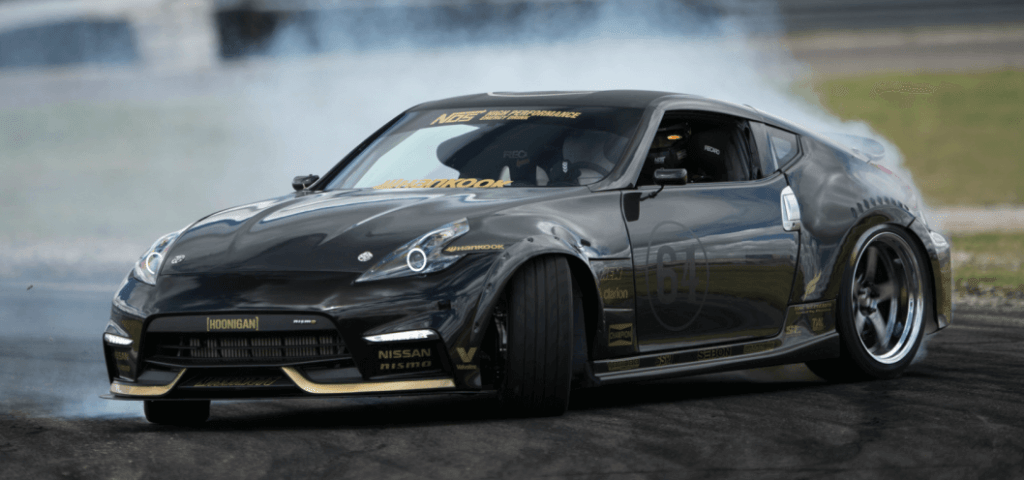 Nissan 370Z drifting mod