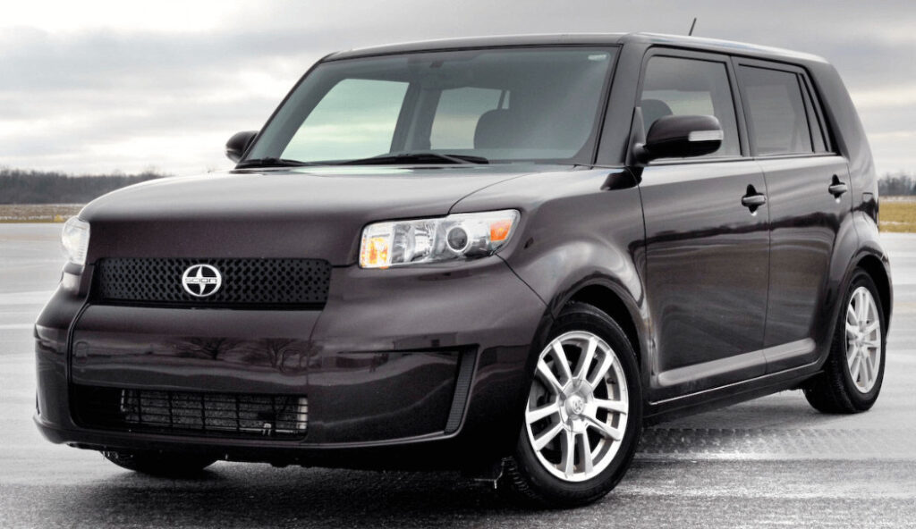 Scion xB Gray