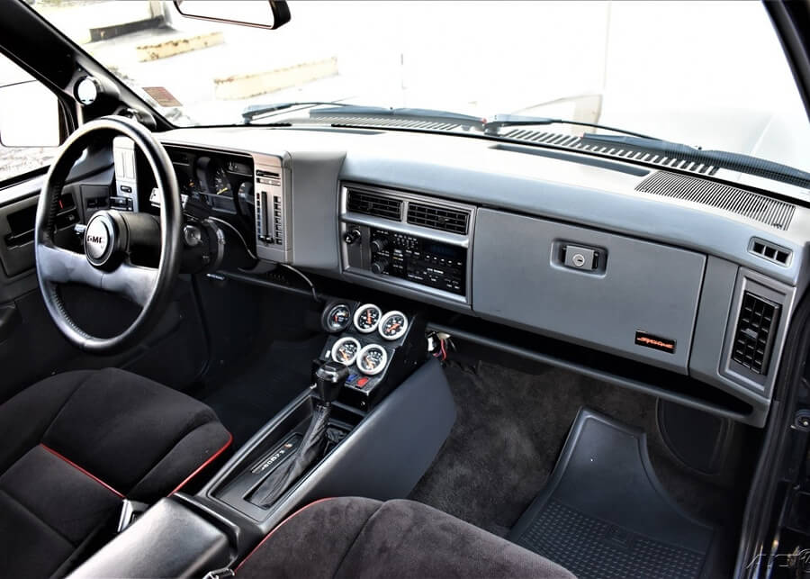 1991 GMC Syclone Interior